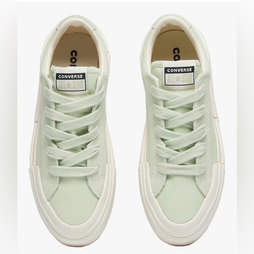 NWT Chuck Taylor Allstar Cruise women’s size 10 mint green